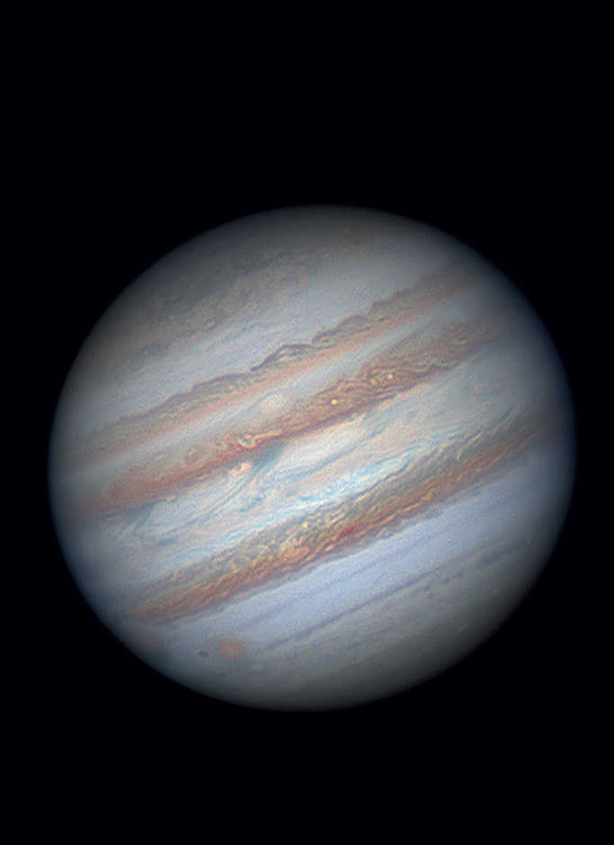 Fotografie a planetei Jupiter, realizată în Alpii Francezi. Benzile de nori ale planetei se văd clar. Mario Weigand